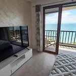 Apartment под наем 4-стаен с изумителна фронтална гледка море, Sun Coast влас *