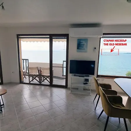 아파트 под наем 4-стаен с изумителна фронтална гледка море, Sun Coast влас 스베티 블라스