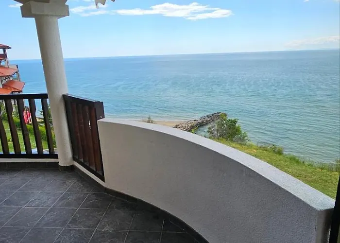 Apartamento под наем 4-стаен с изумителна фронтална гледка море, Sun Coast влас *