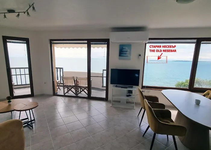 Apartamento под наем 4-стаен с изумителна фронтална гледка море, Sun Coast влас Sveti Vlas