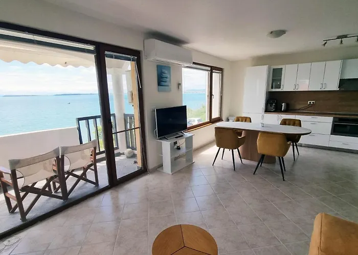 под наем 4-стаен с изумителна фронтална гледка море, Sun Coast влас Sveti Vlas